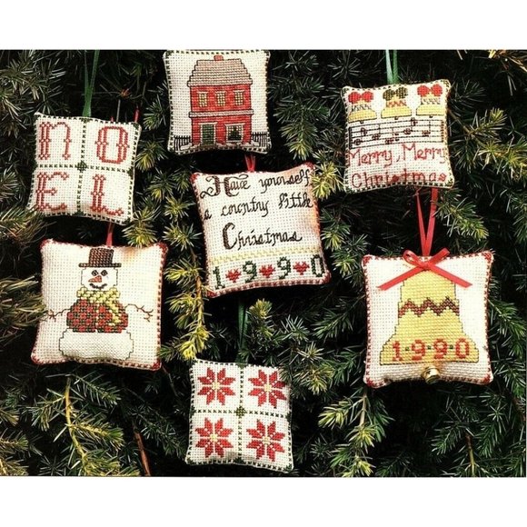 Christmas Year Round Needlework and Craft Ideas Premier Issue 30 Projects - Picture 3 of 3